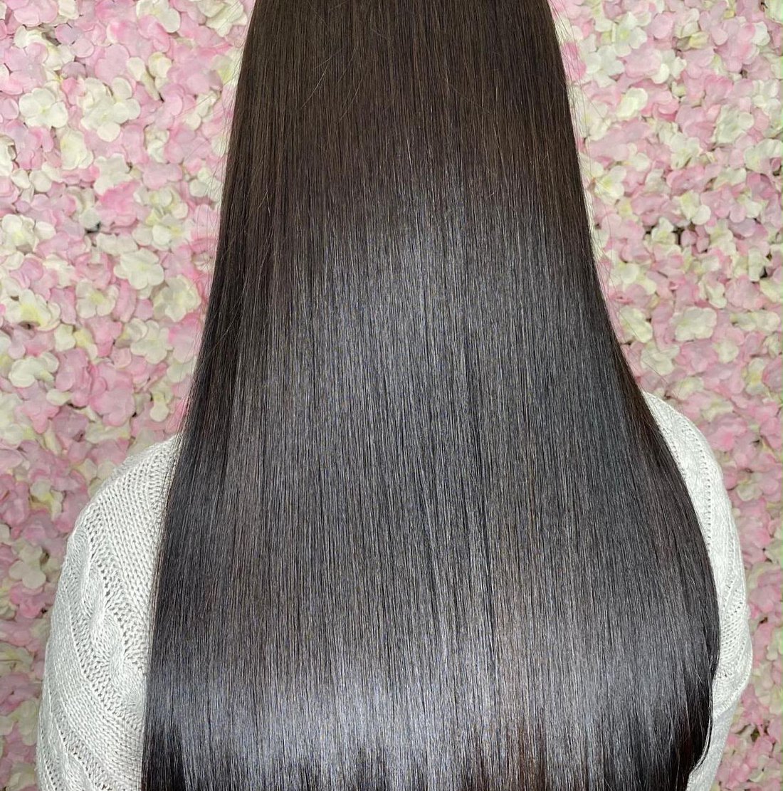 Cabelo liso e brilhante